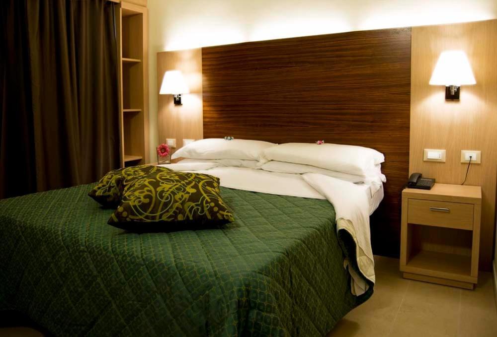 Hotel Dei Tigli Lido di Camaiore Extérieur photo