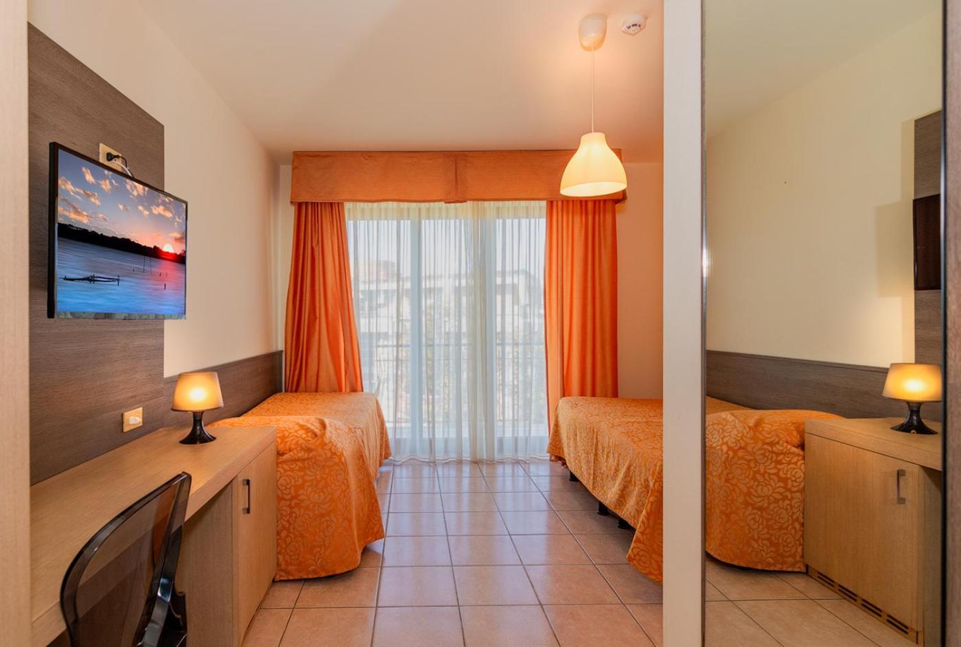 Hotel Dei Tigli Lido di Camaiore Extérieur photo