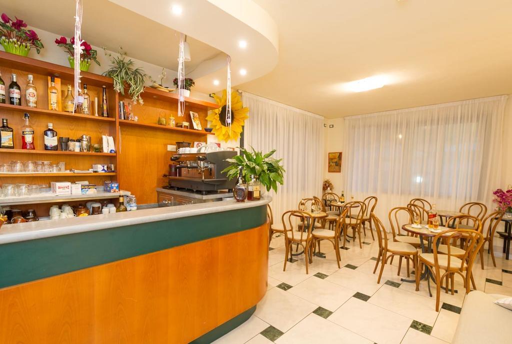 Hotel Dei Tigli Lido di Camaiore Extérieur photo